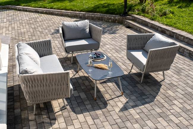 "Монако" лаунж-зона 4-местная из роупа со столом "Верона" (серый гранит), каркас светло-серый, роуп светло-серый "Монако" лаунж-зона 4-местная из роупа со столом "Верона" (серый гранит), каркас светло-серый, роуп светло-серый