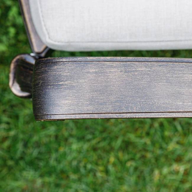 Обеденное кресло WILHELM из литого алюминия