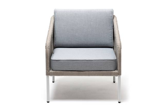 "Канны" кресло плетеное из роупа, каркас алюминий светло-серый (RAL7035) муар, роуп серый меланж круглый, ткань светло-серая