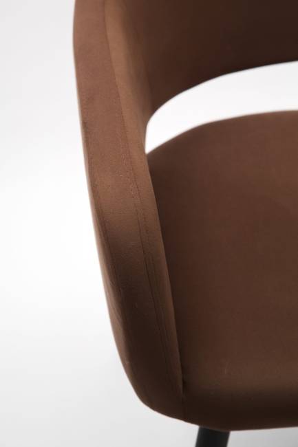 Стол Монте К 100 орех с креслами Пичч велюр коричневый Стол Монте К 100 орех с креслами Пичч велюр коричневый