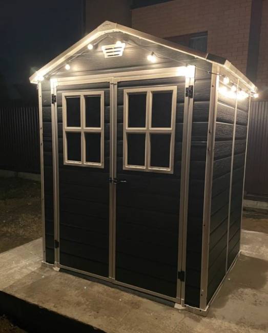 Сарай "Манор 6х5 TWF" (размеры 175 x 145 см) (два окна на фасаде) Сарай "Манор 6х5 TWF" (размеры 175 x 145 см) (два окна на фасаде)