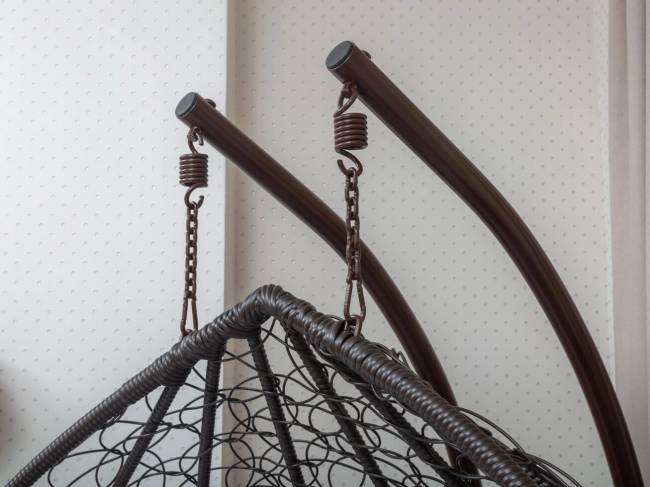 Подвесное двухместное кресло из искусственного ротанга "BUENO GRANDE", коричневый Подвесное двухместное кресло из искусственного ротанга "BUENO GRANDE", коричневый