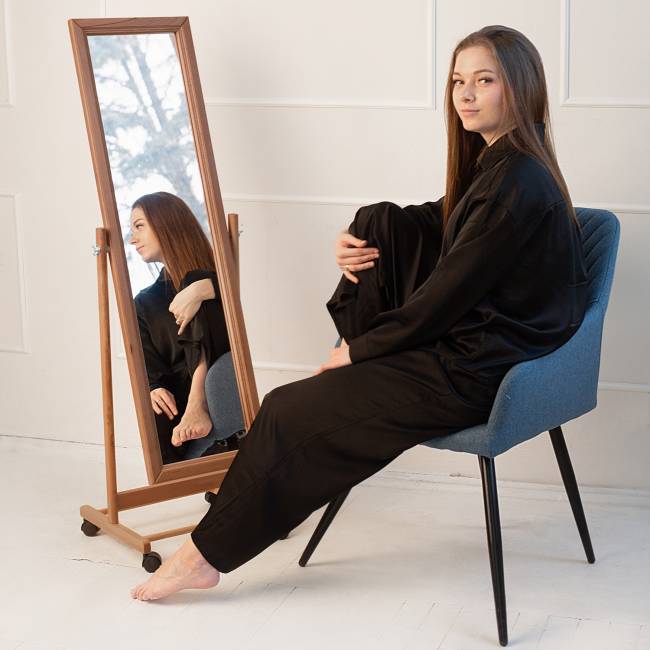 Зеркало напольное BeautyStyle 27 светло-коричневый 135 см х 42,5 см Зеркало напольное BeautyStyle 27 светло-коричневый 135 см х 42,5 см