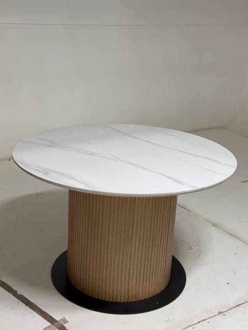 Стол MESA D120 цвет БЕЛЫЙ МРАМОР M326 / Каркас OAK, ®DISAUR