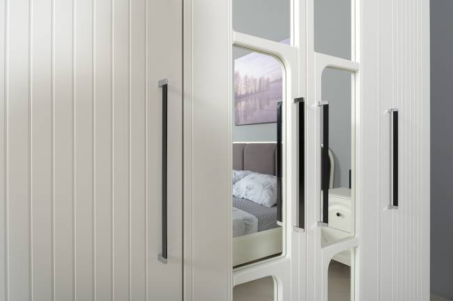 Шкаф для одежды 2-х дверный с зеркалами Валенсия 13.329 цвет белый шагрень Шкаф для одежды 2-х дверный с зеркалами Валенсия 13.329 цвет белый шагрень