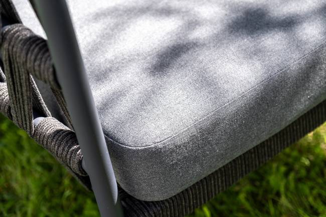 "Диего" лаунж-зона 4-местная плетеная из роупа (веревки), каркас алюминиевый темно-серый, роуп темно-серый "Диего" лаунж-зона 4-местная плетеная из роупа (веревки), каркас алюминиевый темно-серый, роуп темно-серый