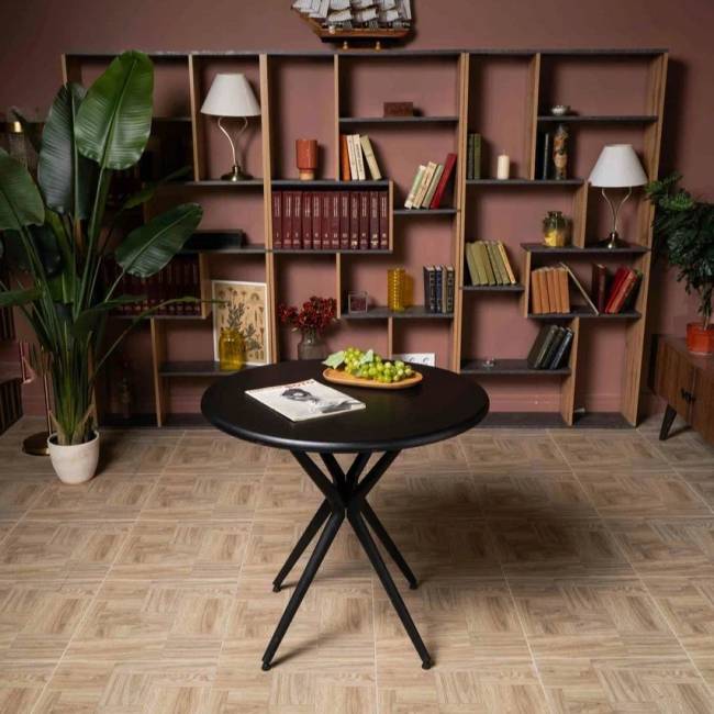 Пластиковый стол TOM в черном цвете Пластиковый стол TOM в черном цвете