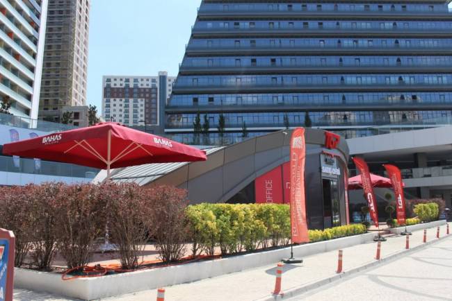 Зонт профессиональный 4х4 м Avocado бежевый 4000х4000 мм Зонт профессиональный 4х4 м Avocado бежевый 4000х4000 мм